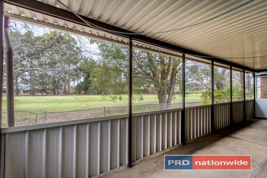 1 Linksview Avenue,  LEONAY 17