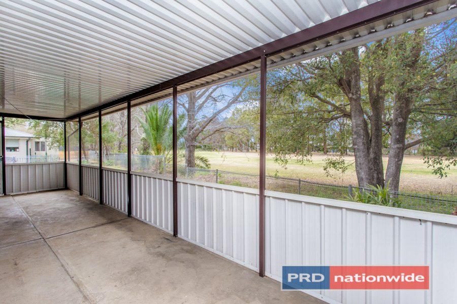 1 Linksview Avenue,  LEONAY 18