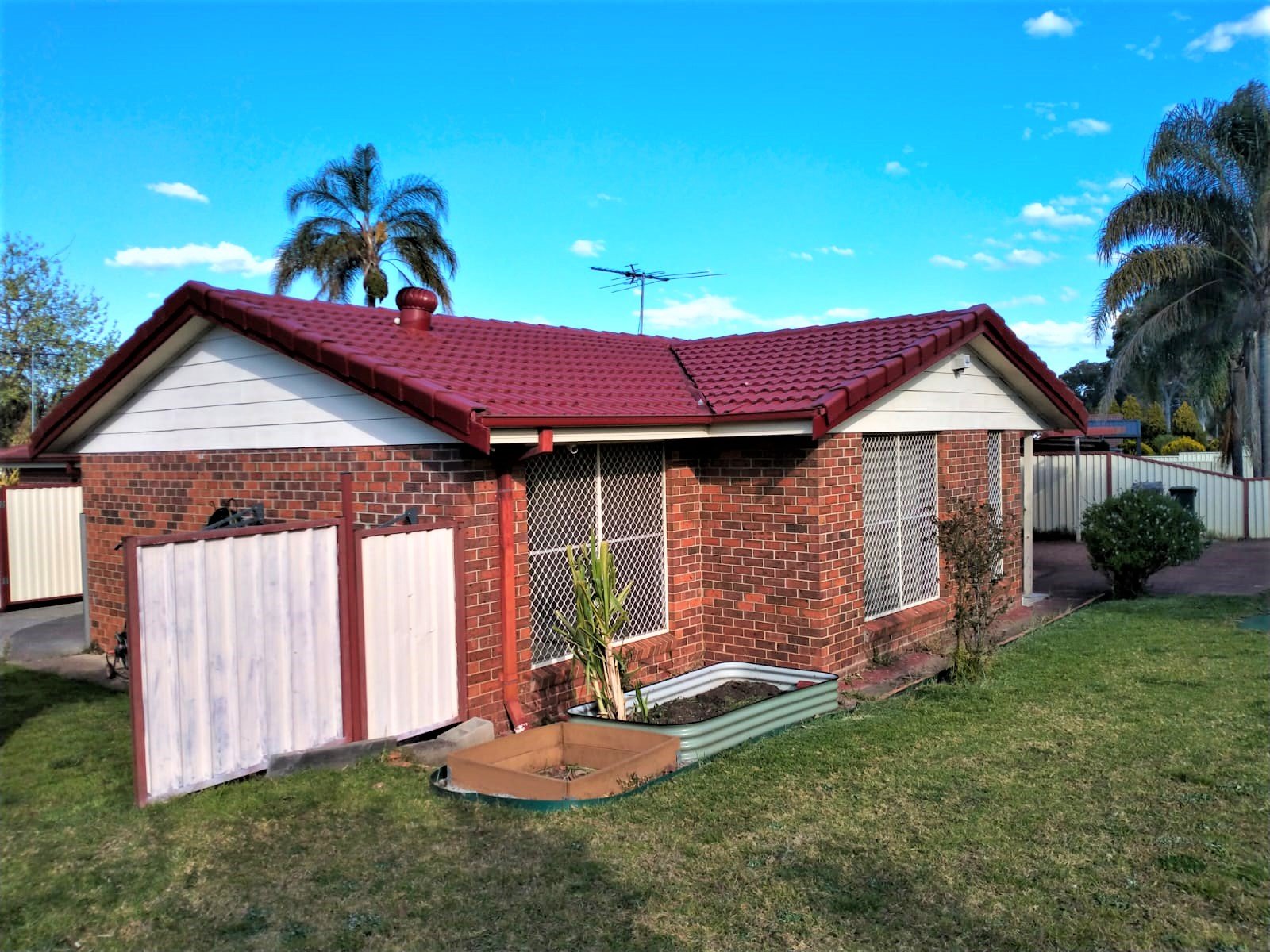 1 Linum Street MACQUARIE FIELDS 3