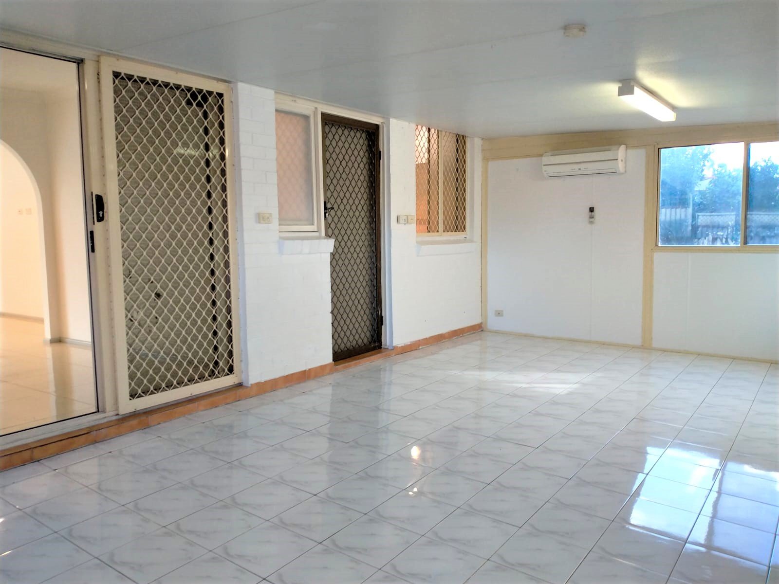 1 Linum Street MACQUARIE FIELDS 6