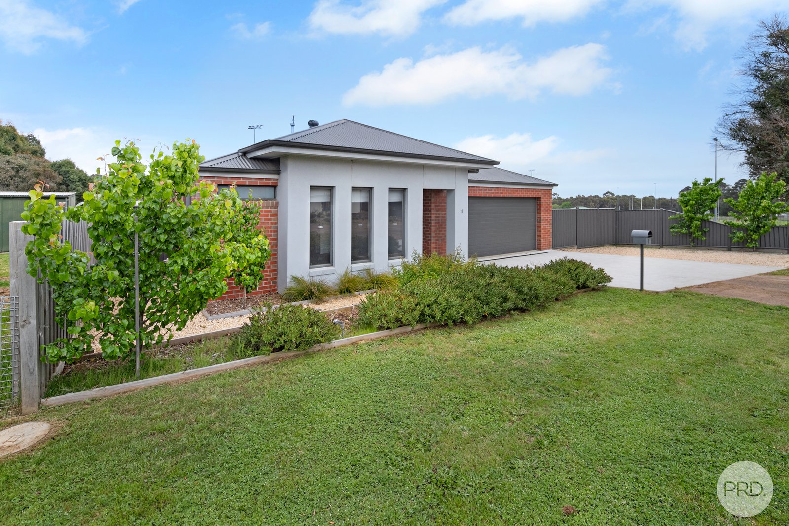 1 Lionel Street CRESWICK 1