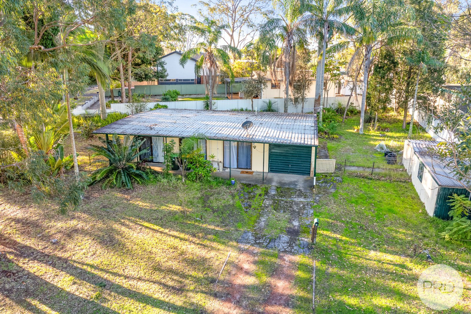 1 Lloyd George Grove TANILBA BAY 8