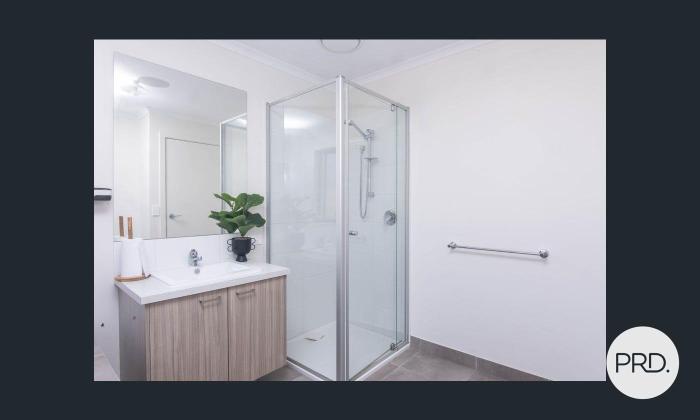 1 London  SHEPPARTON 15