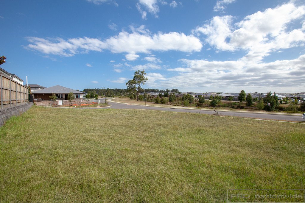 1 Longtail Street CHISHOLM 2