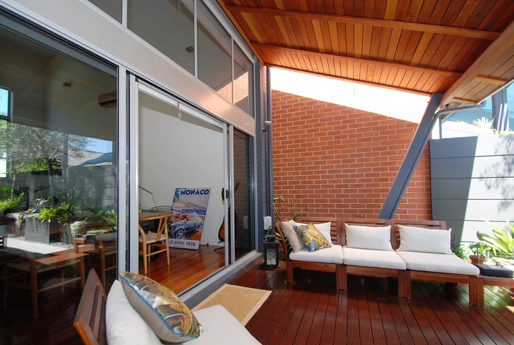 1 Lonsdale Place VARSITY LAKES 12