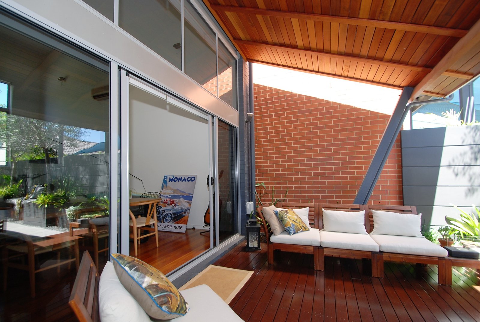 1 Lonsdale Place VARSITY LAKES 12