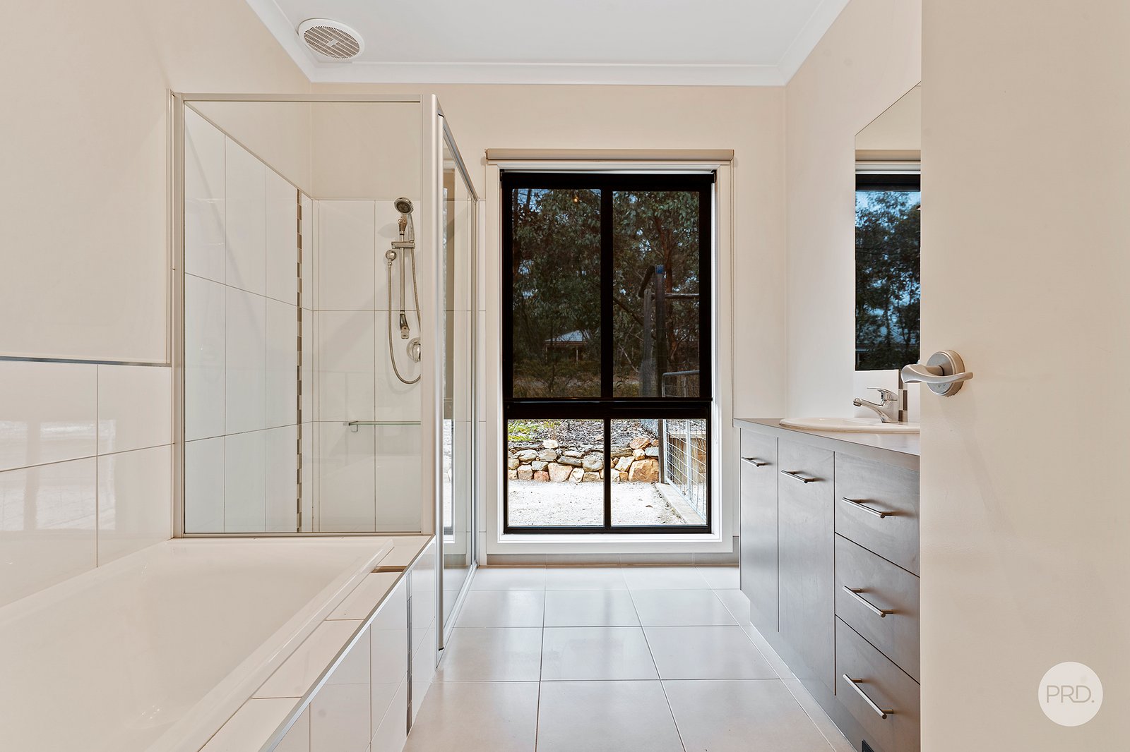 1 Lorikeet Drive JUNORTOUN 11