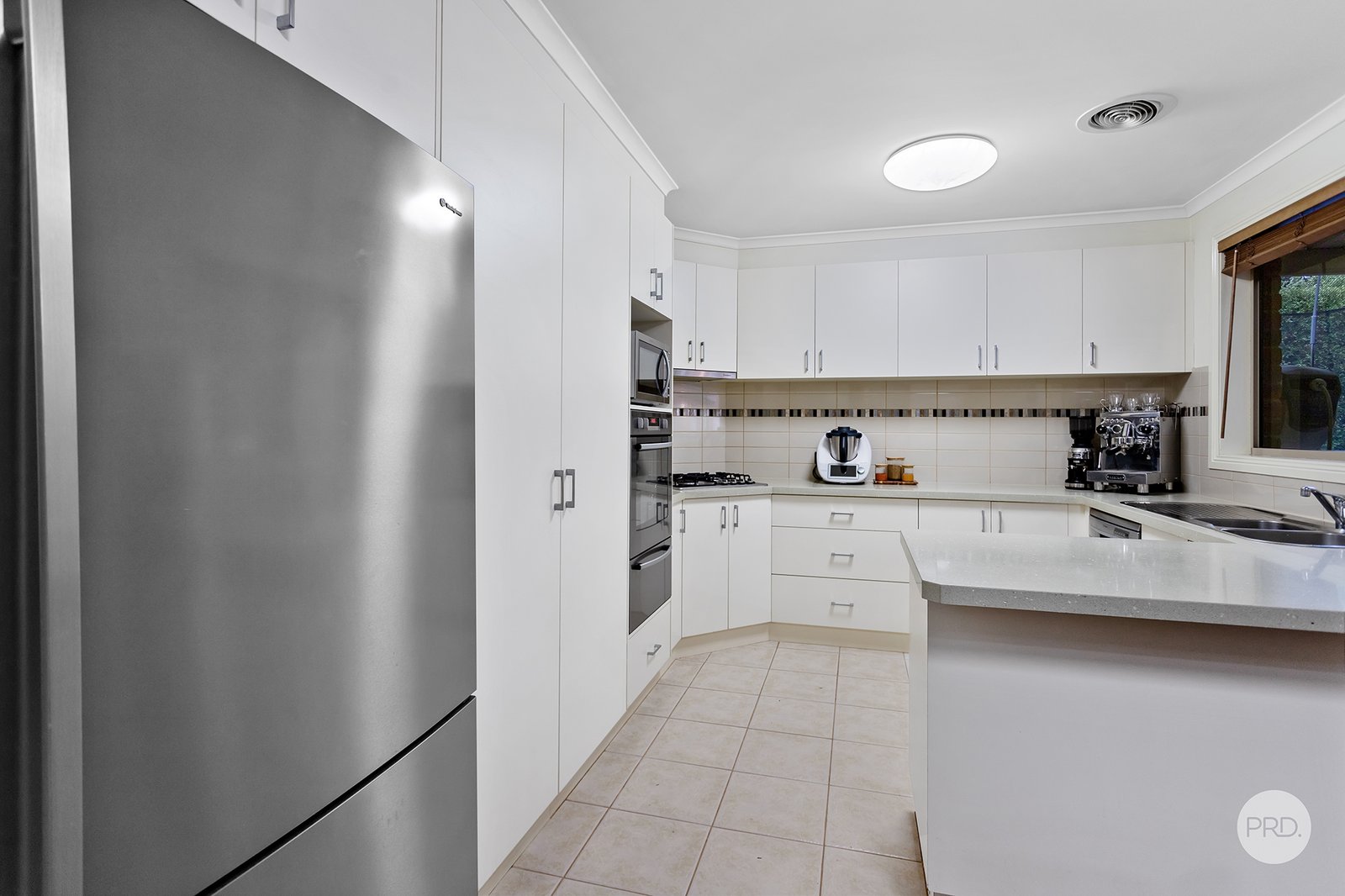 1 Lyndale Court FLORA HILL 5