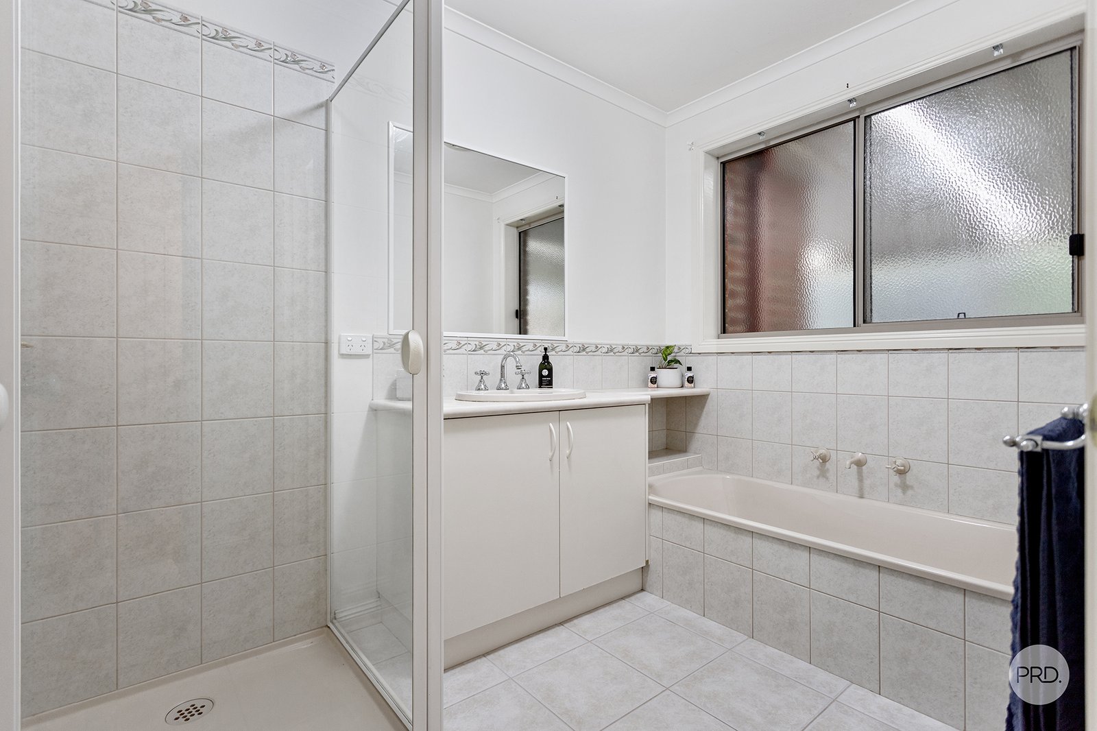 1 Lyndale Court FLORA HILL 12