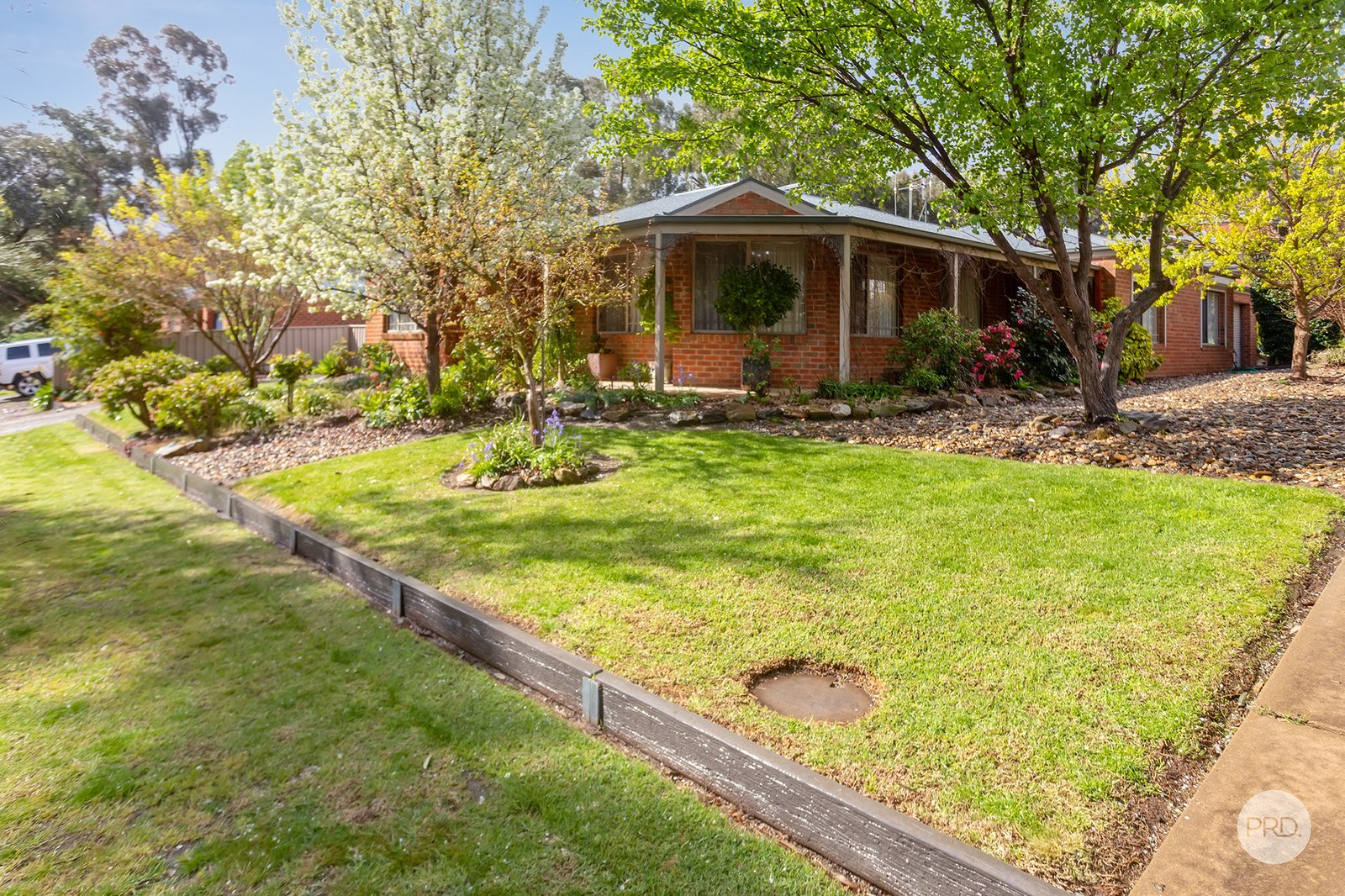 1 Lyndale Court FLORA HILL 15