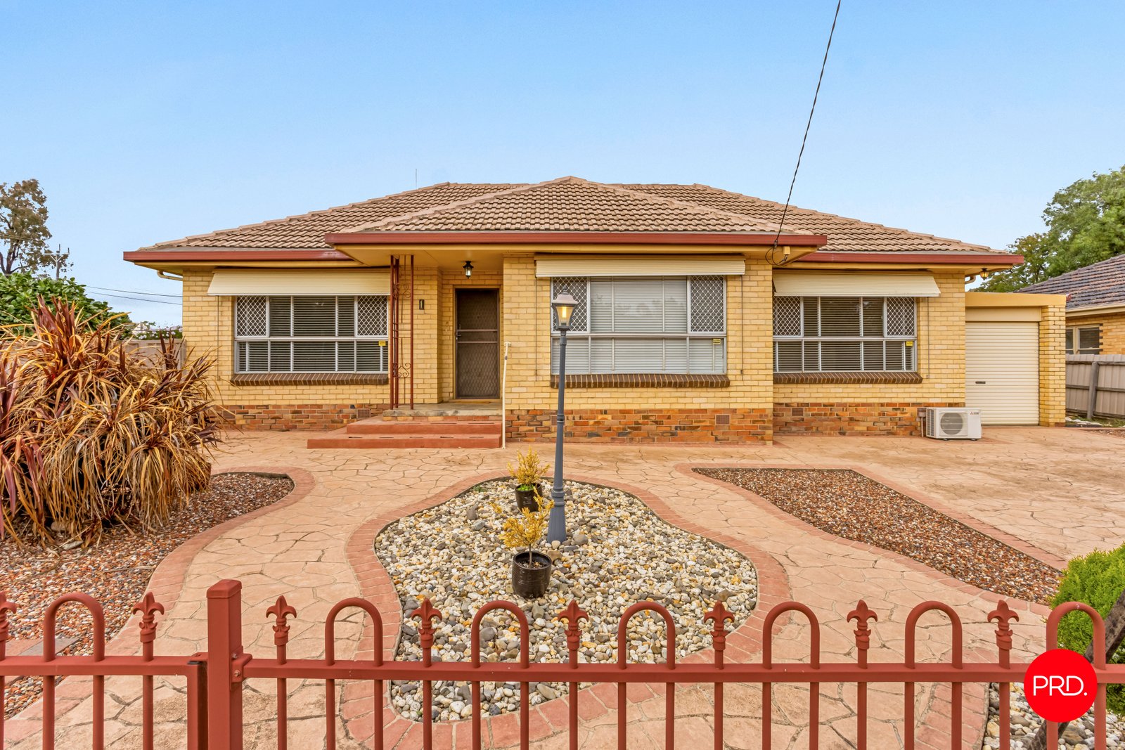 1 Lyons St  WHITE HILLS 3