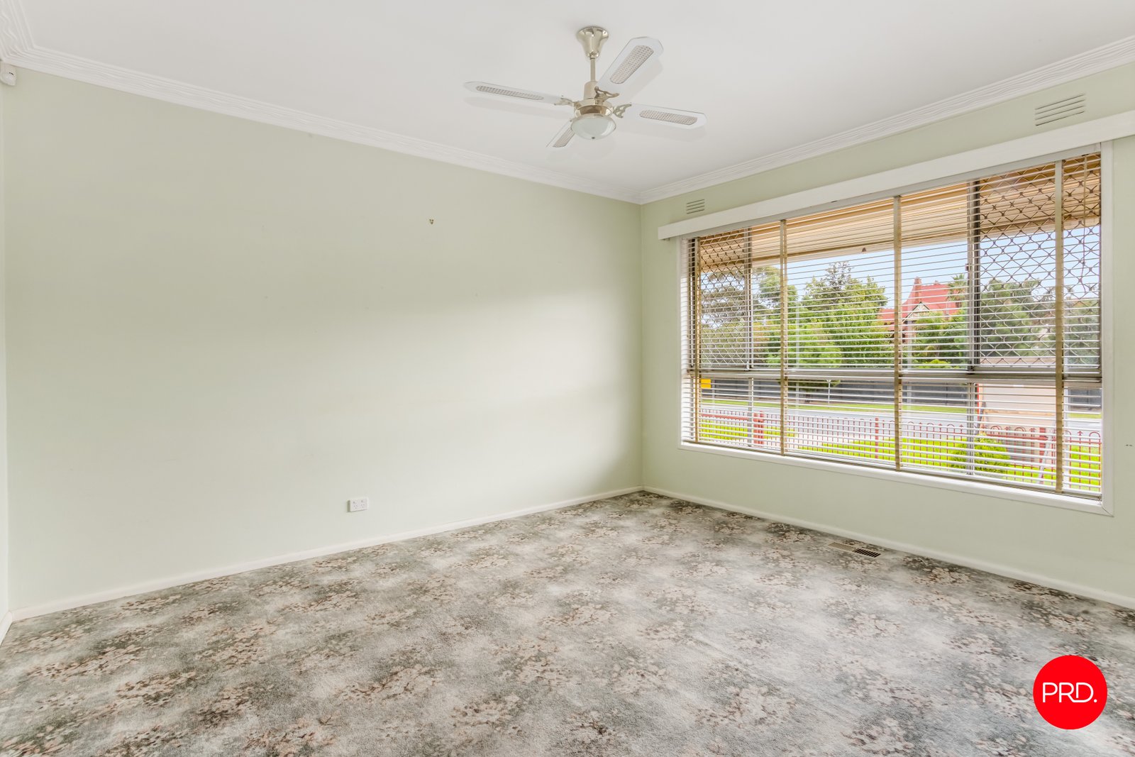 1 Lyons St  WHITE HILLS 6