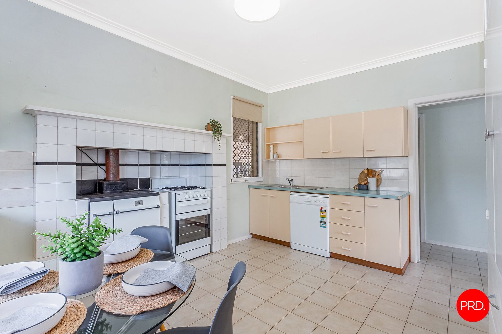 1 Lyons Street WHITE HILLS 7
