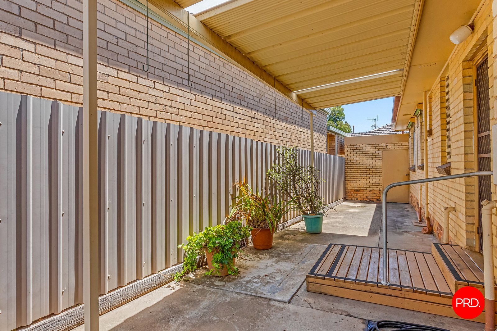 1 Lyons Street WHITE HILLS 15