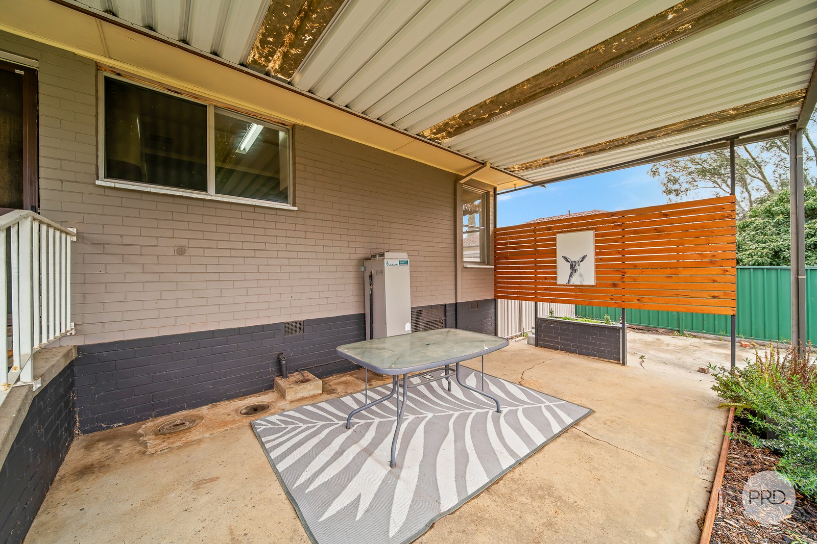 1 MacDougall Road GOLDEN SQUARE 11