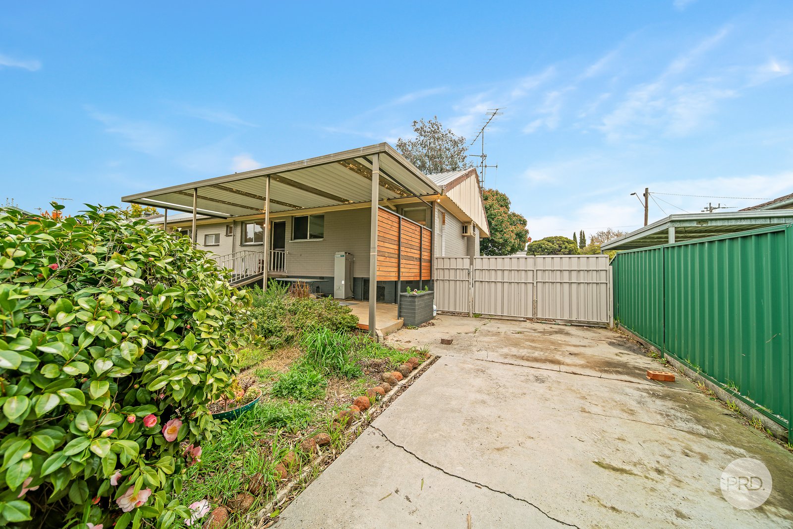1 MacDougall Road GOLDEN SQUARE 12