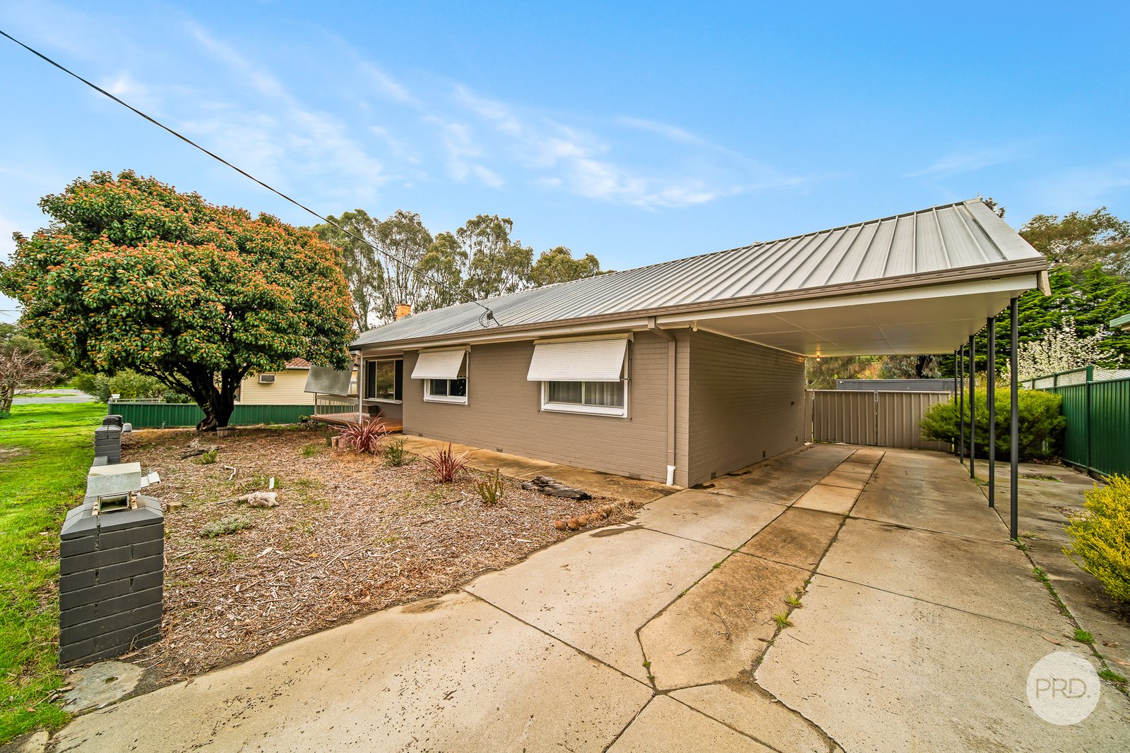 1 MacDougall Road GOLDEN SQUARE 15