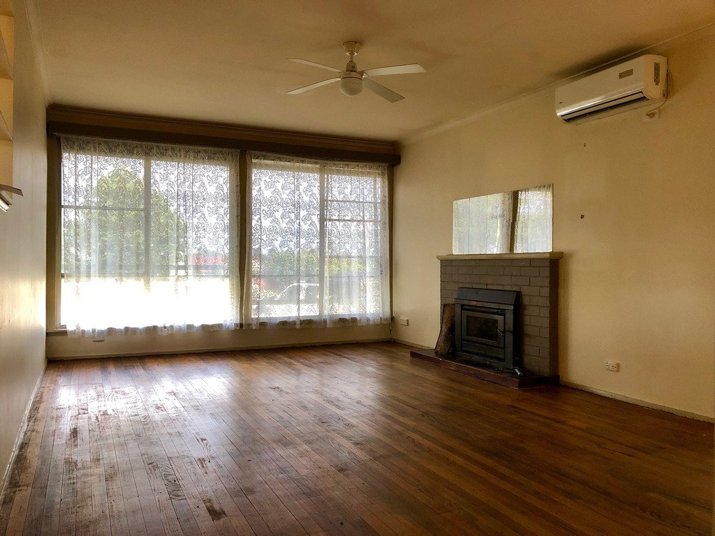 1 Mackinnon Street CORRYONG 5