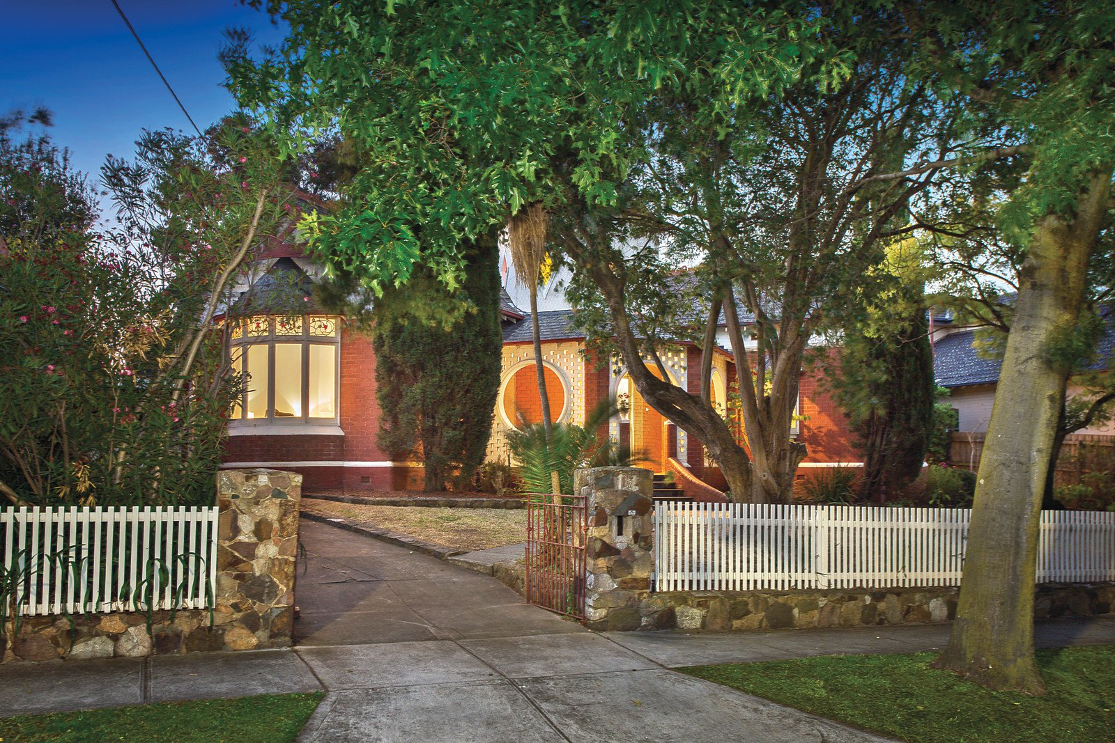 1 Maitland Street, Glen Iris, VIC