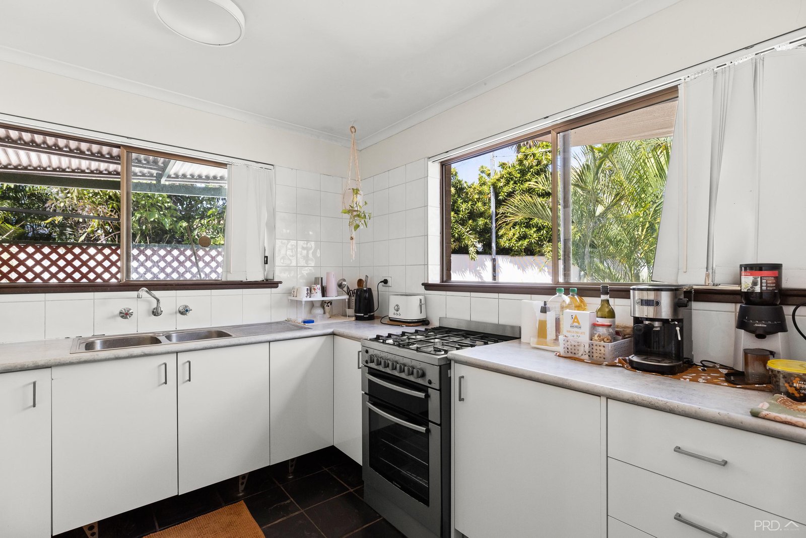 1 Male Court BROOME 2