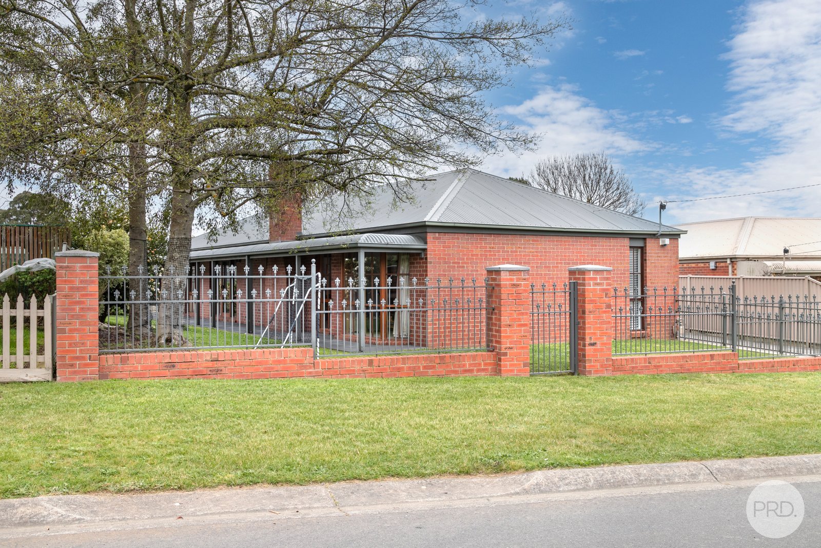 1 Mancev Court BROWN HILL 14