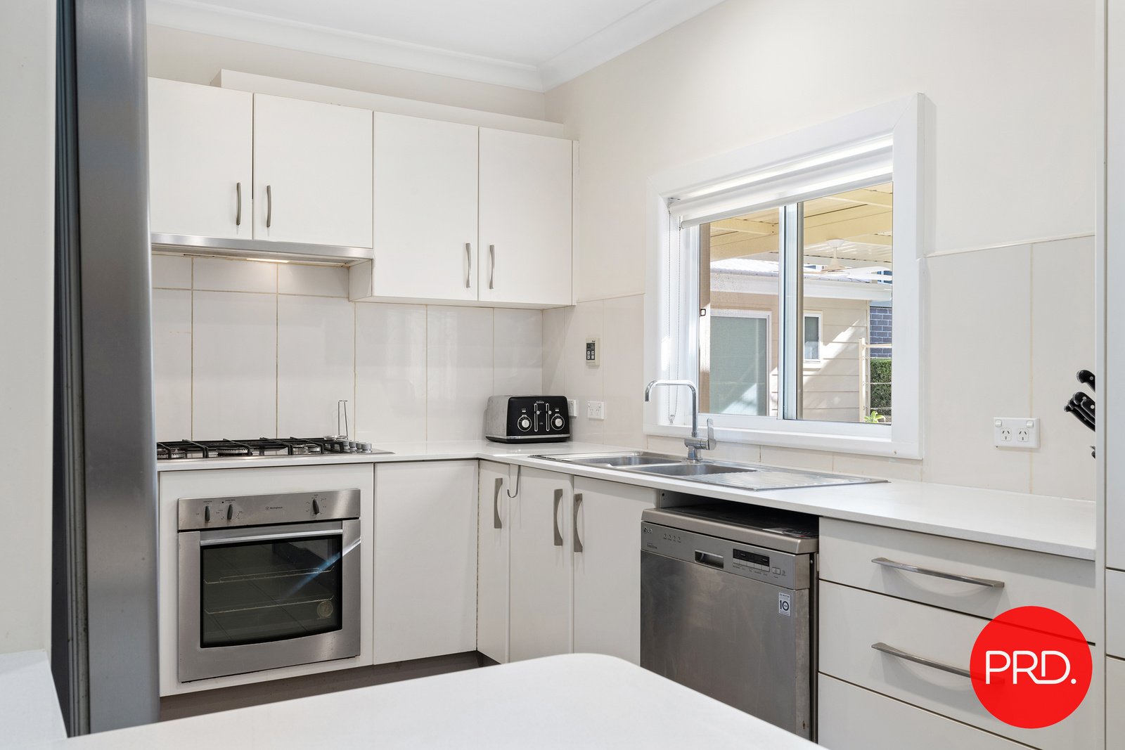 1 Manins Avenue KINGSGROVE 4