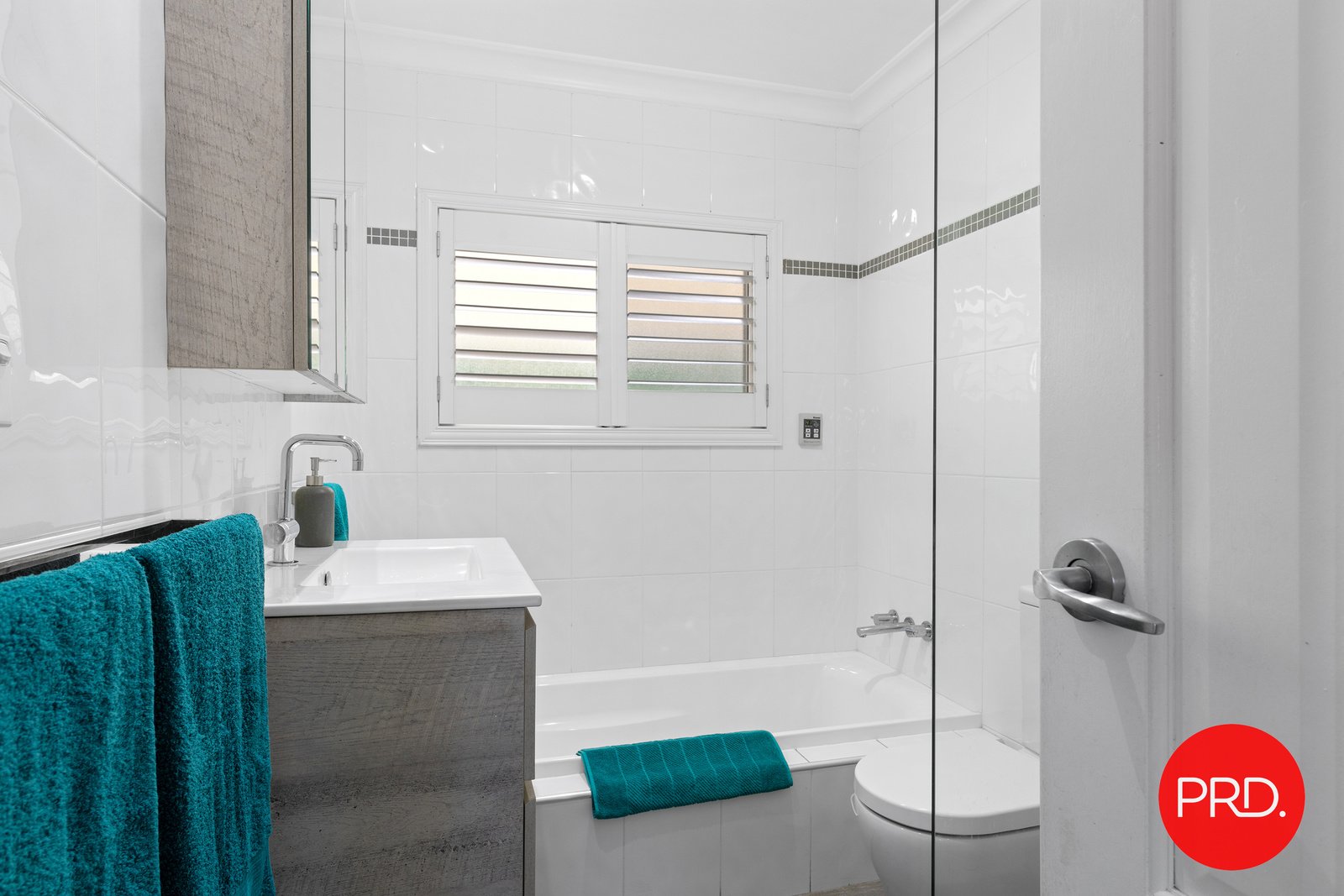 1 Manins Avenue KINGSGROVE 11