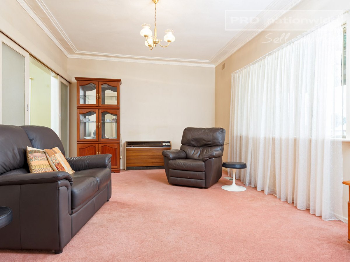 1 Manoora Avenue MOUNT AUSTIN 2