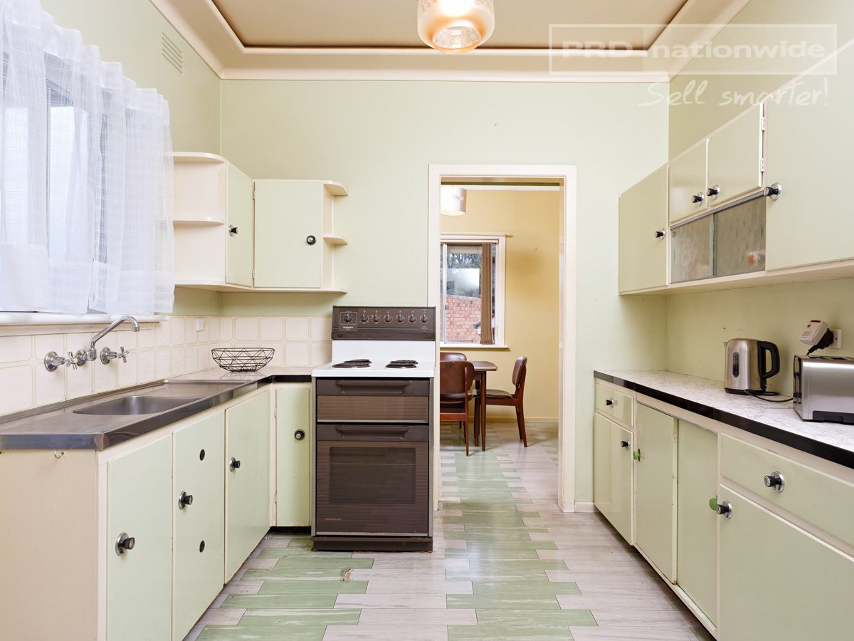 1 Manoora Avenue MOUNT AUSTIN 3