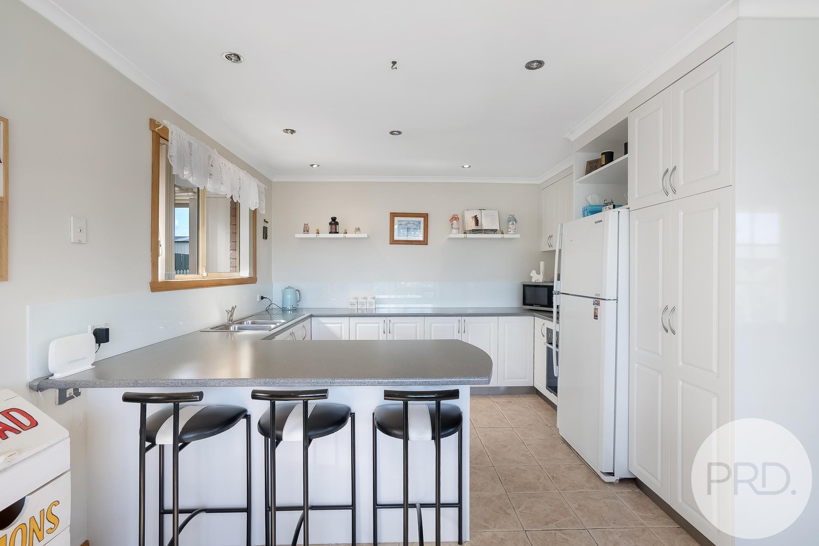 1 Martyn Place BRIGHTON 10