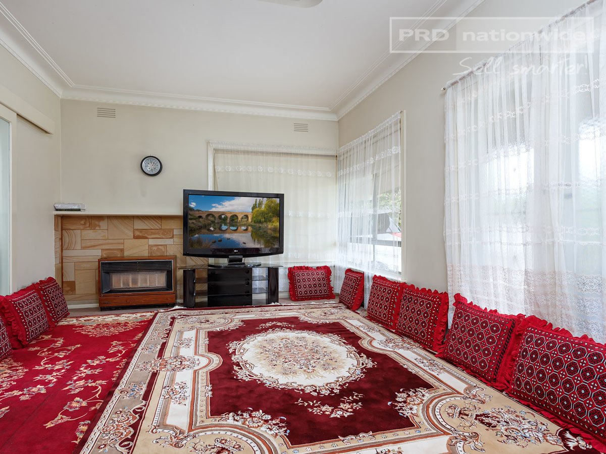 1 Mathoura Avenue MOUNT AUSTIN 2