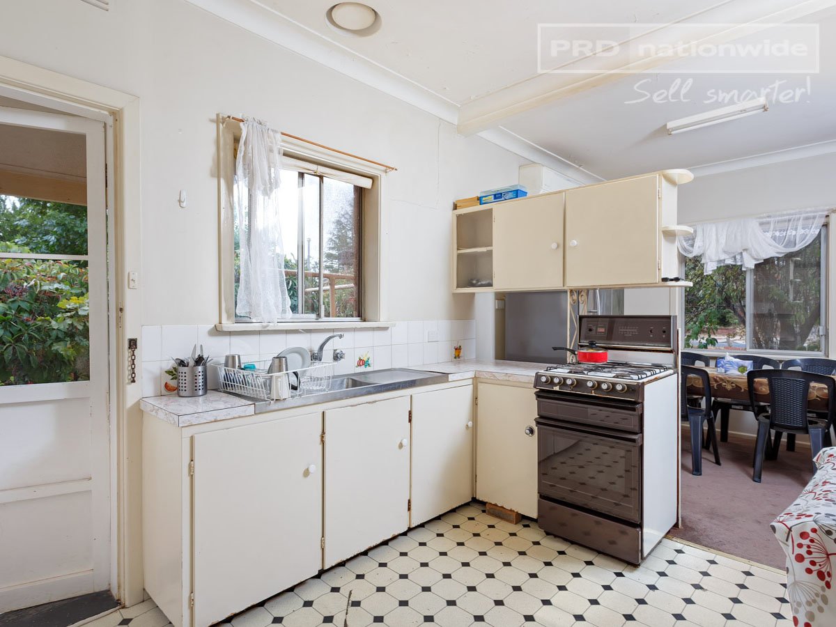 1 Mathoura Avenue MOUNT AUSTIN 3