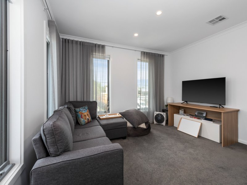 Gallery: 1 Matilda Road