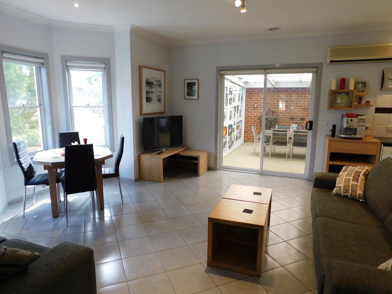 Gallery: 1 McEvoy Close