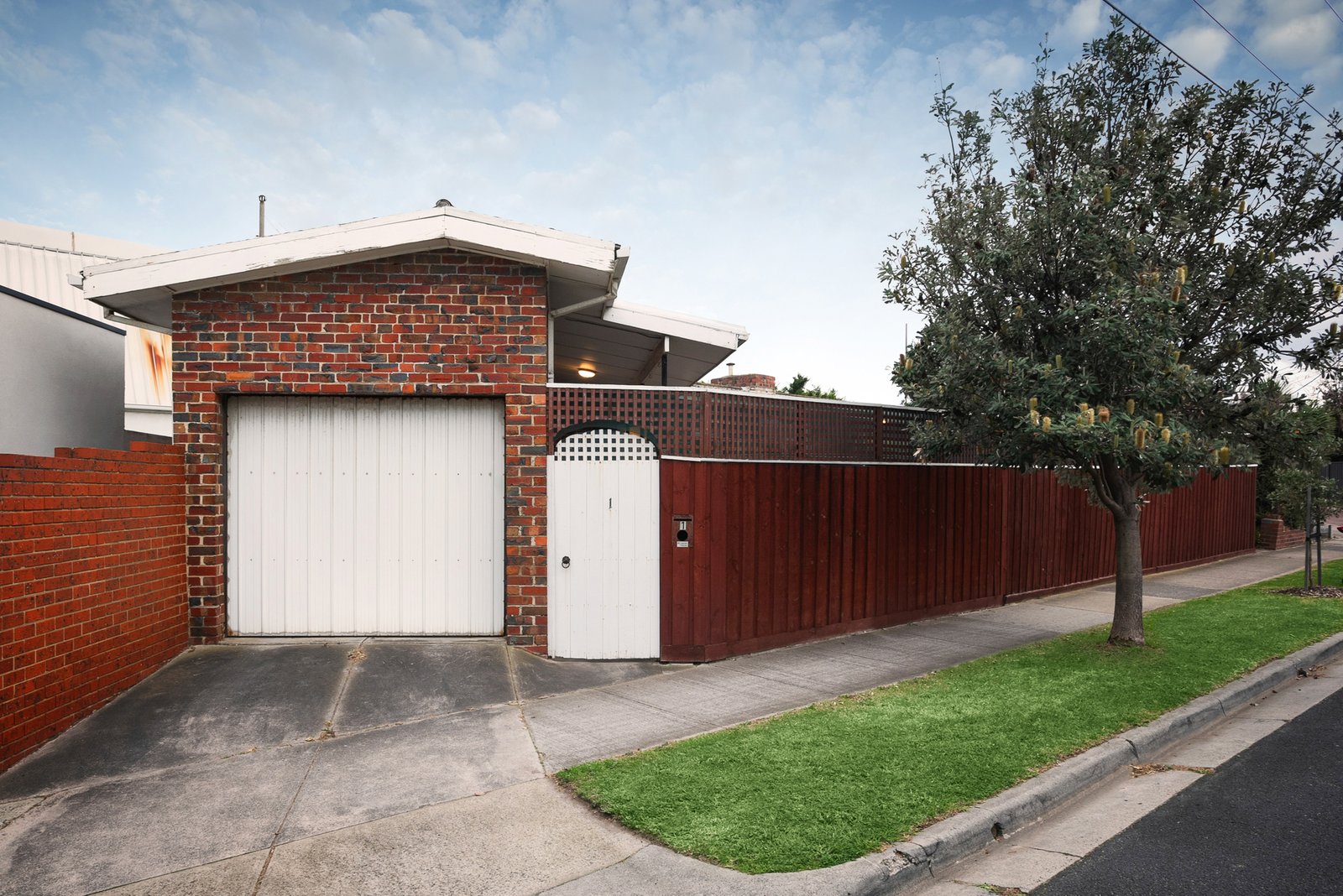 1 McIndoe Parade, Parkdale, 3195