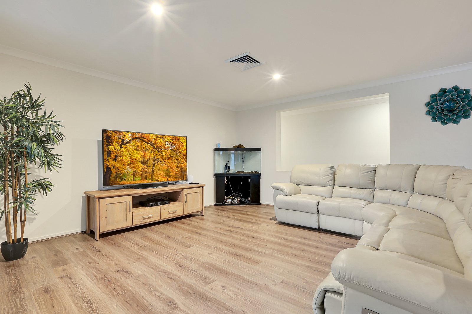 1 McKelly Street HORSLEY 5