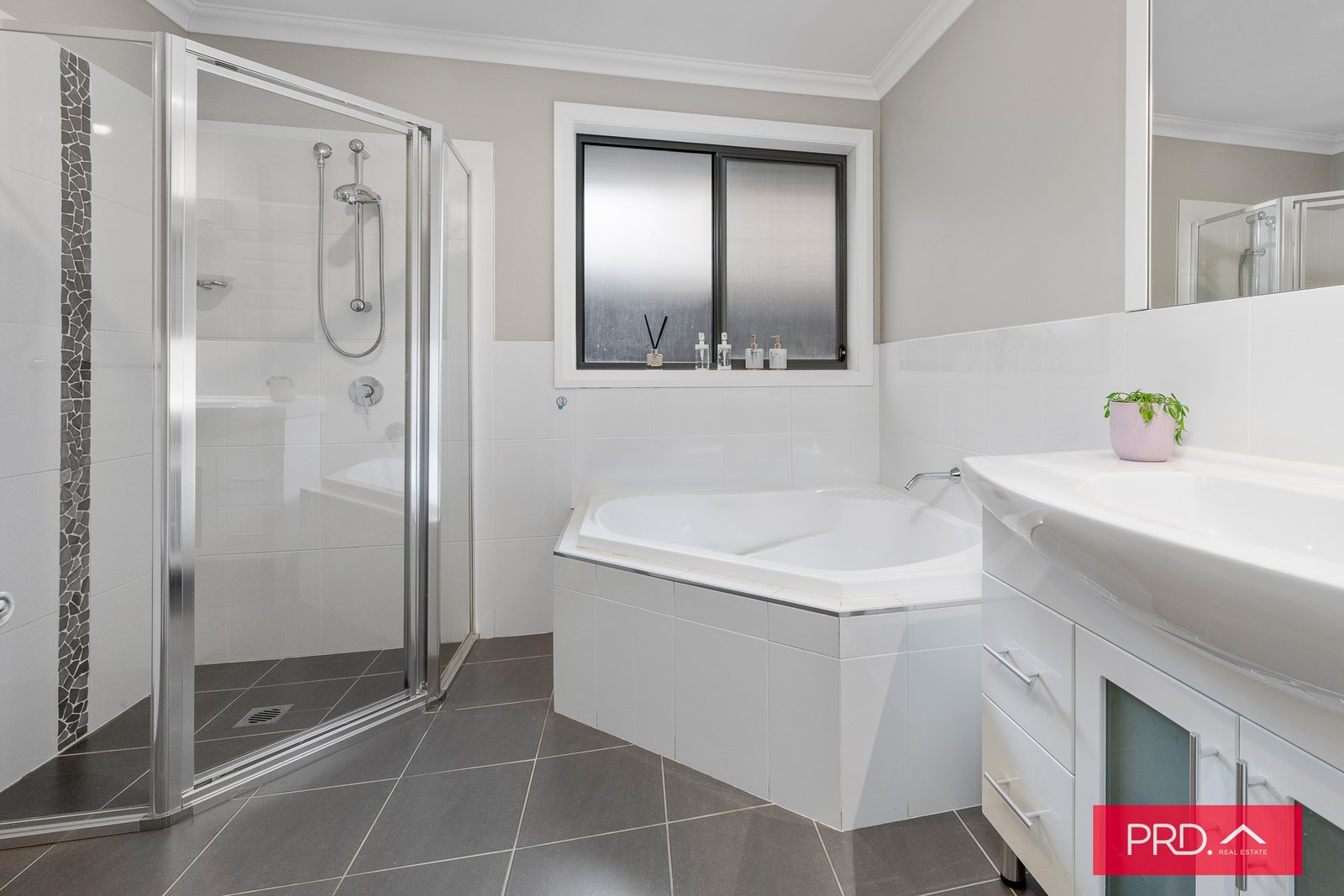 1 Mckenzie Boulevard GREGORY HILLS 8