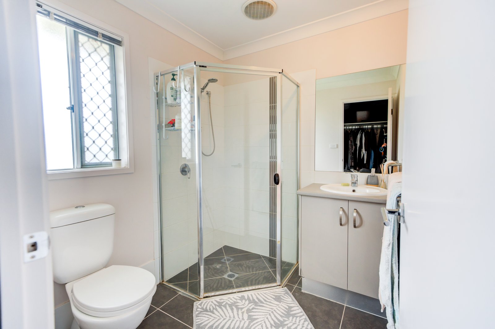 1 McKinlay Place TAMWORTH 3