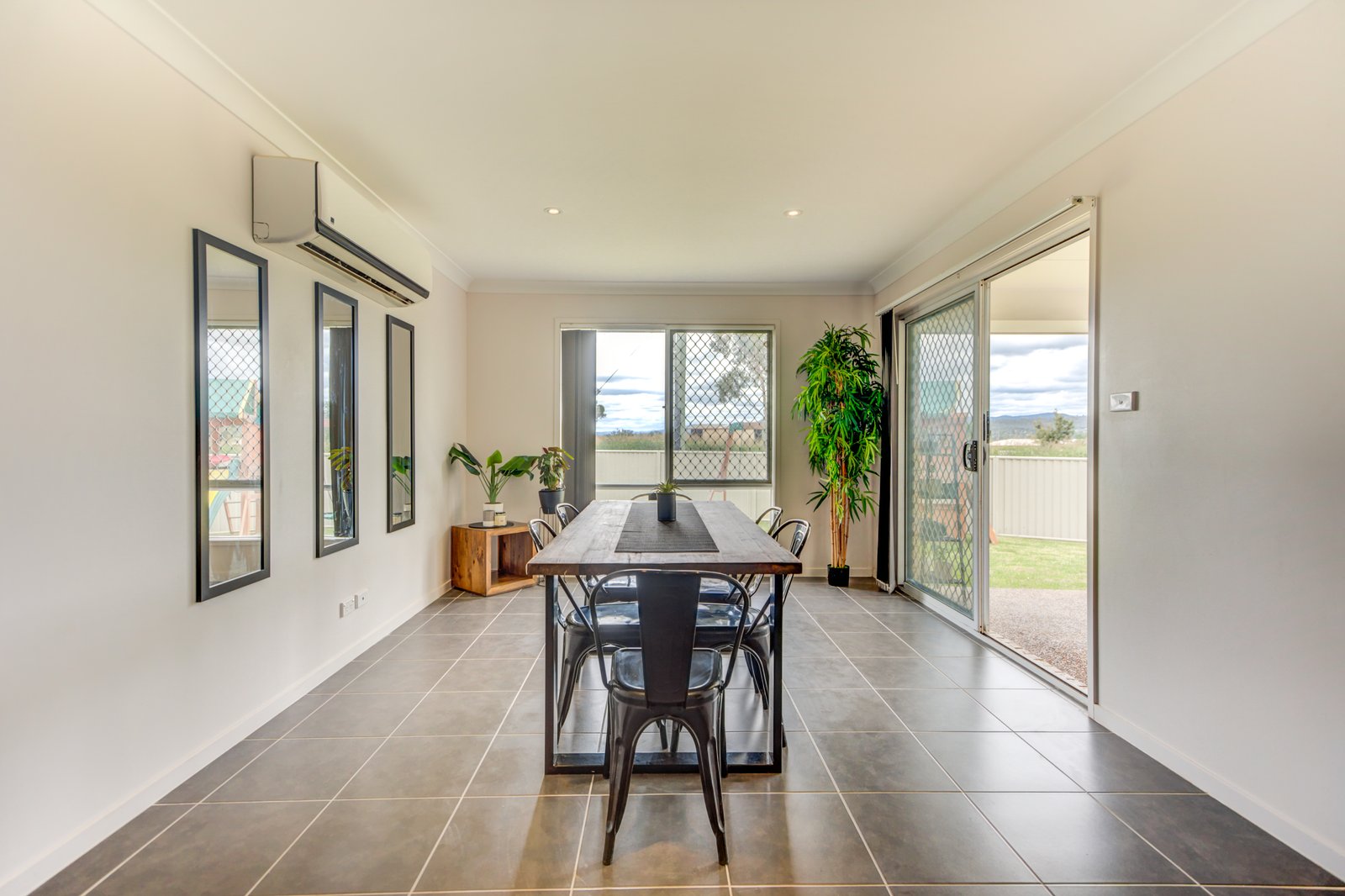 1 McKinlay Place TAMWORTH 7