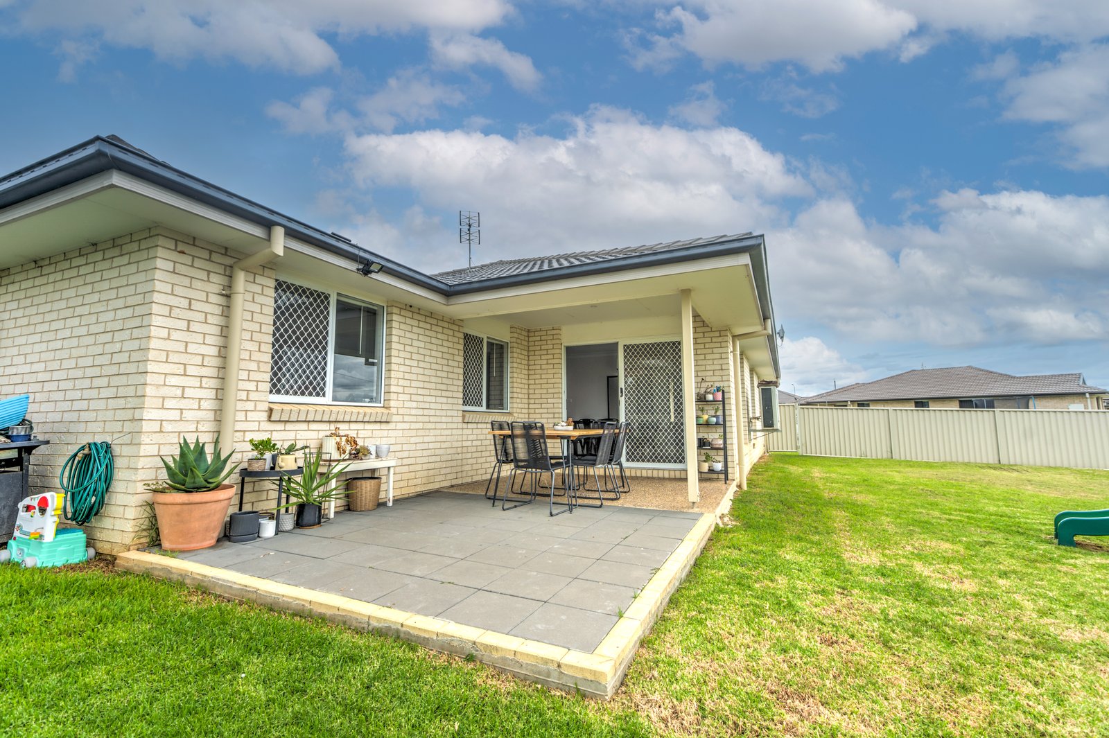 1 McKinlay Place TAMWORTH 16
