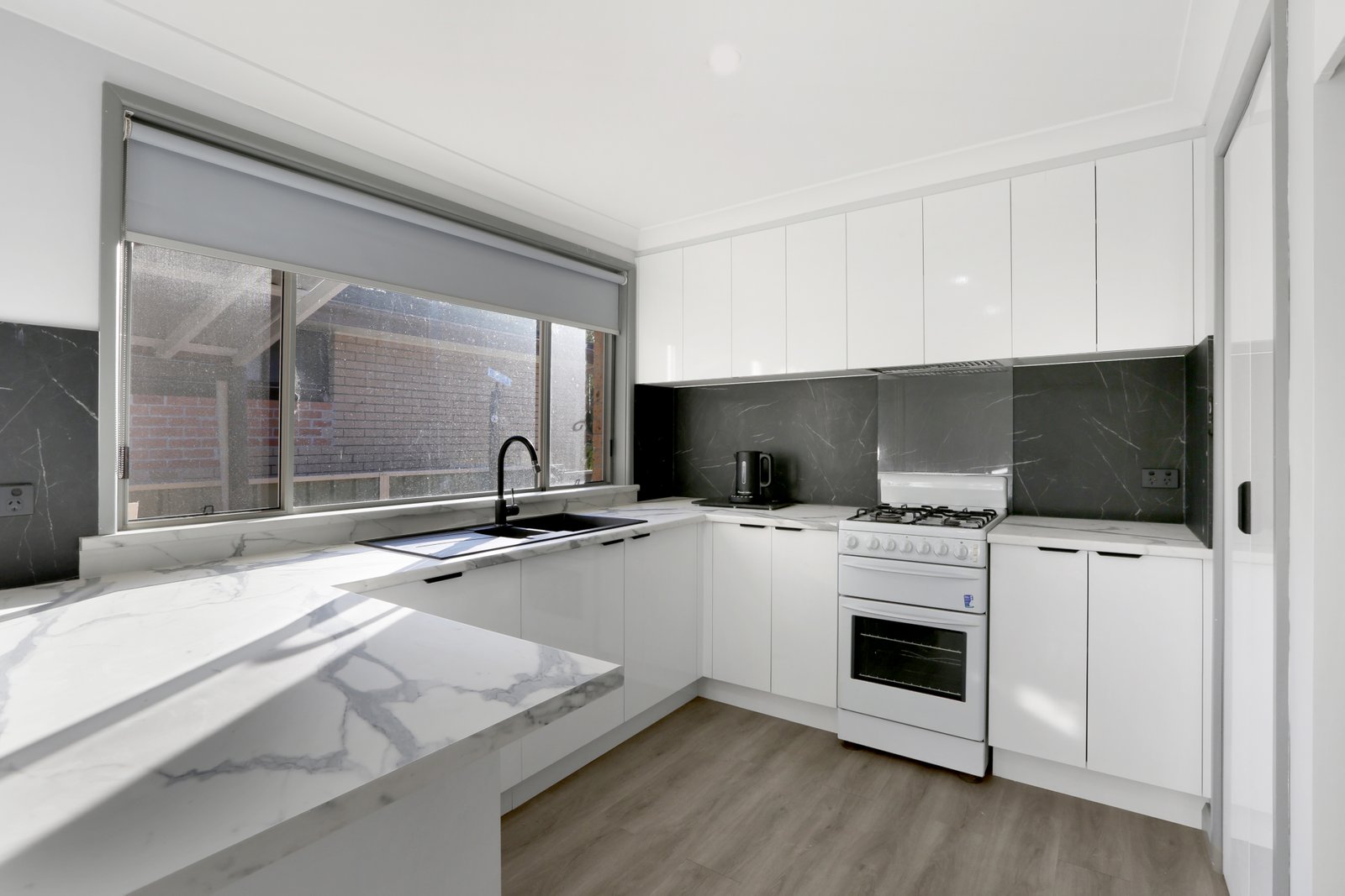 1 Melia Place AVONDALE 2