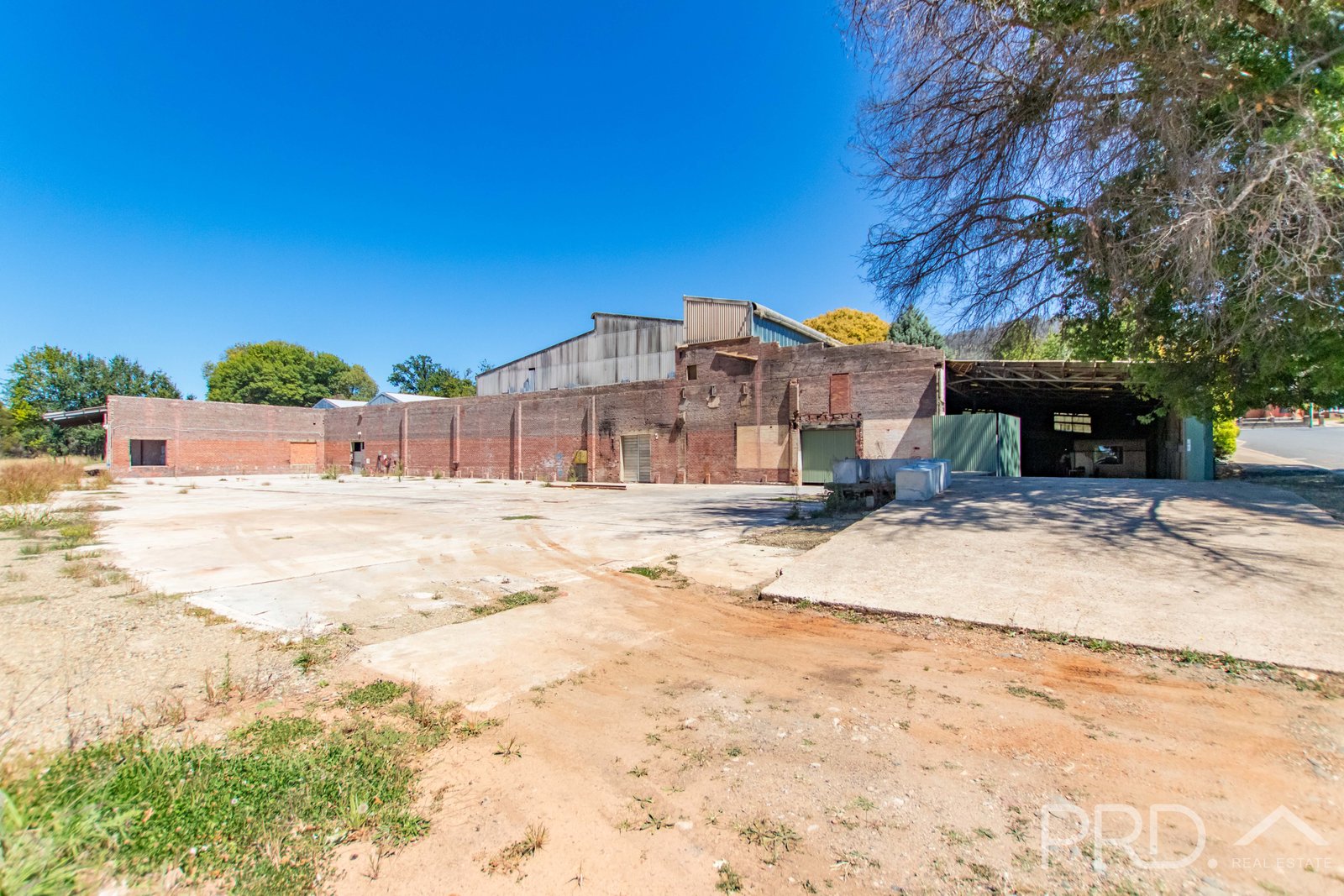 1 Memorial Avenue BATLOW 3