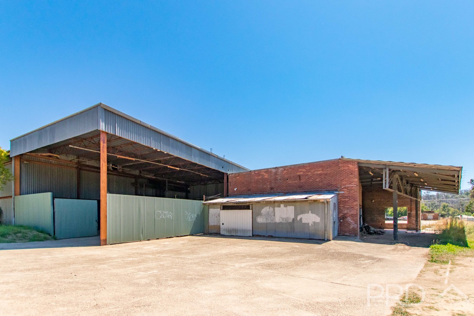 1 Memorial Avenue BATLOW 8