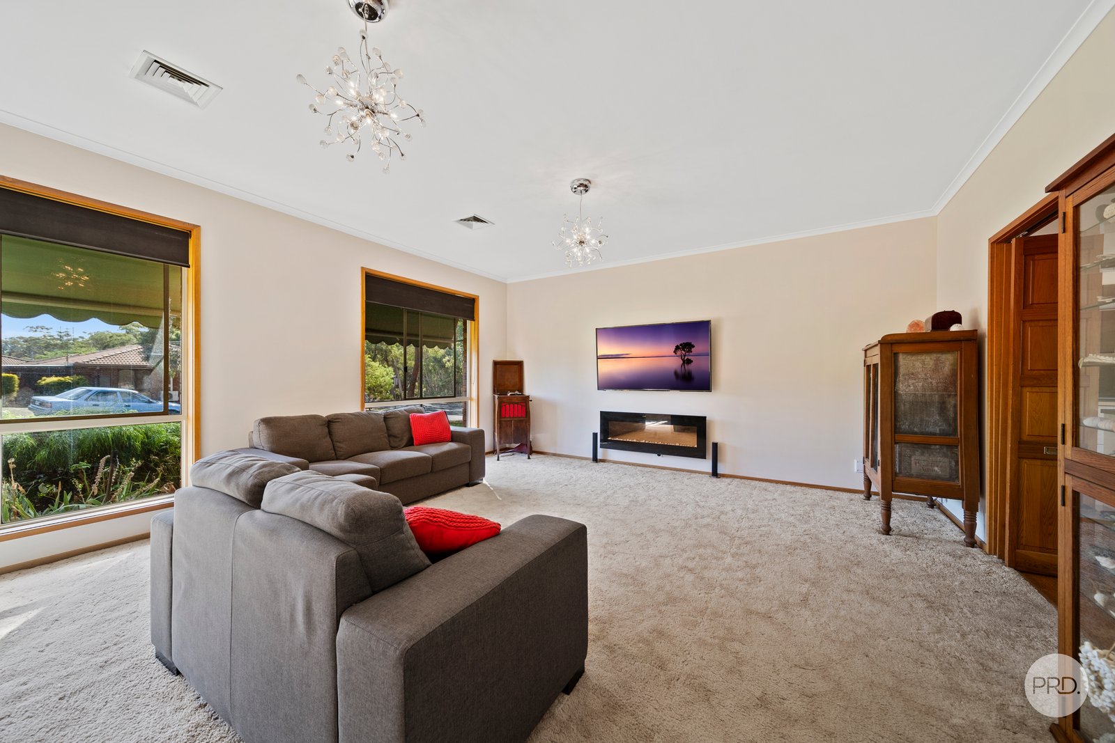 1 Metro Court STRATHDALE 4