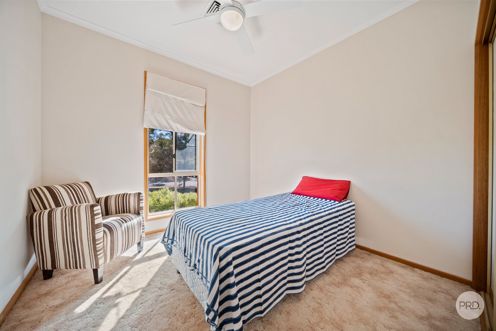 1 Metro Court STRATHDALE 9