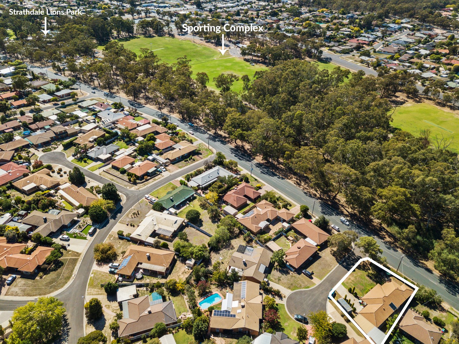 1 Metro Court STRATHDALE 11