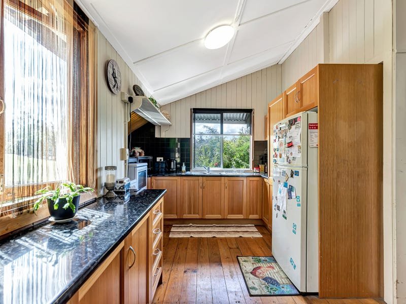 1 Mill Lane ROSEWOOD 2