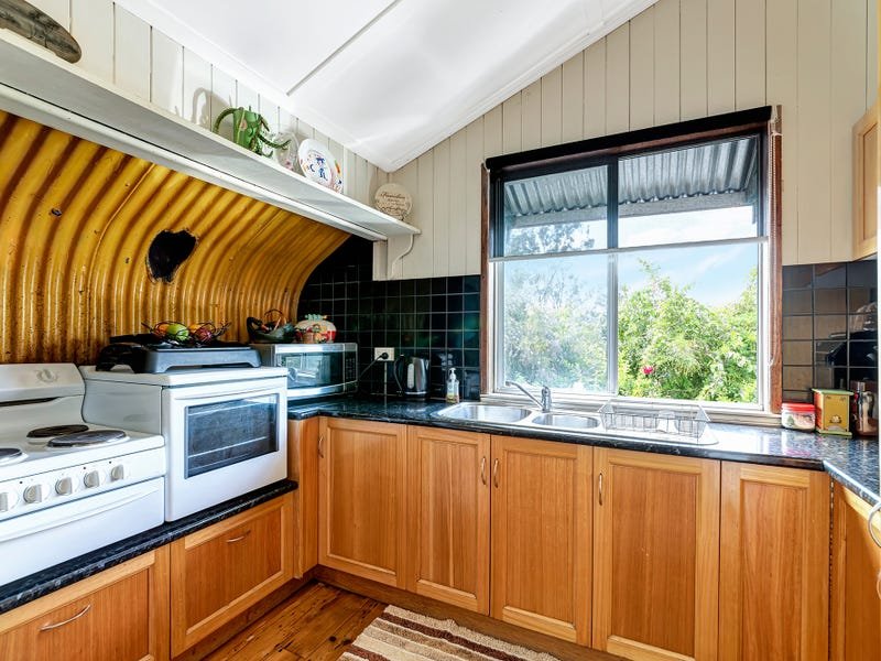 1 Mill Lane ROSEWOOD 8