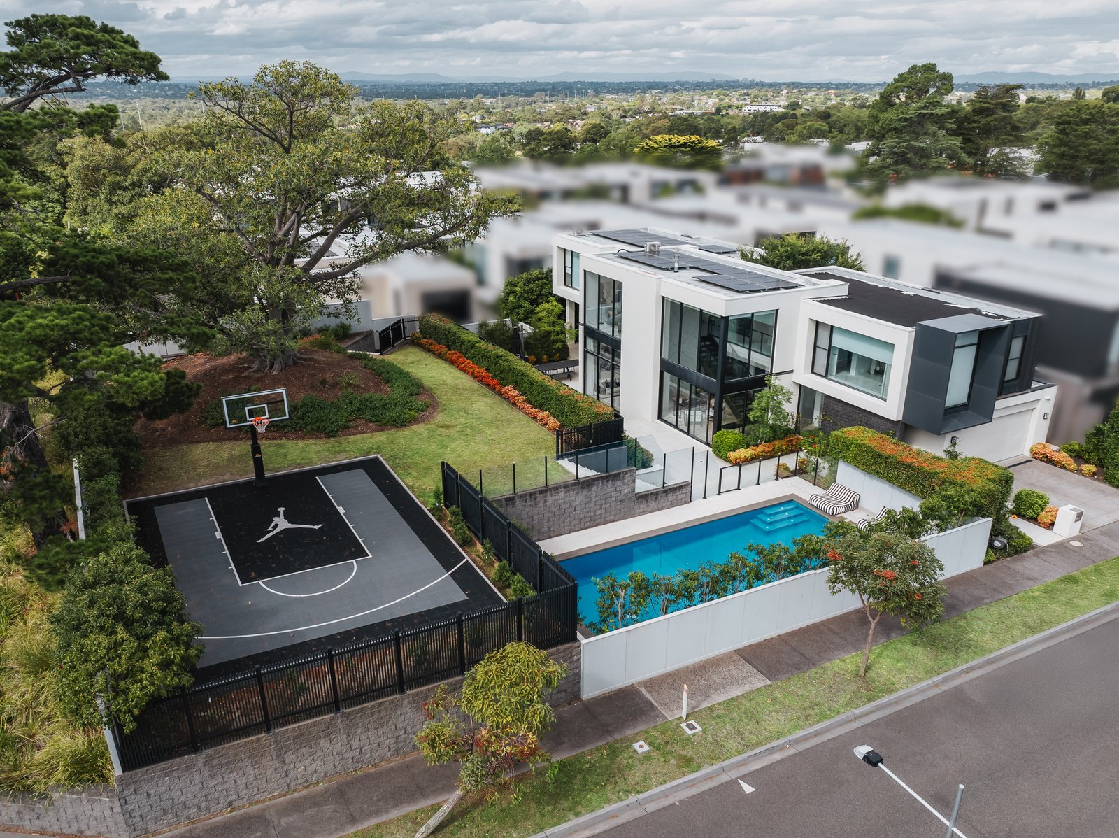 Gallery: 1 Monterey Close
