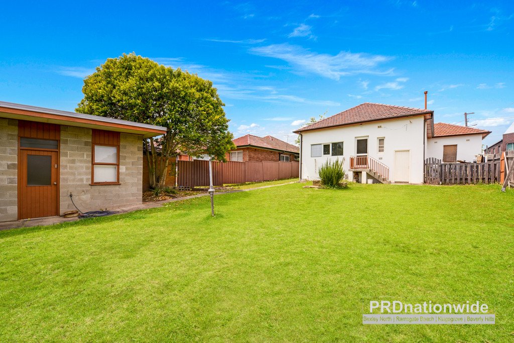 1 Moondani Rd  BEVERLY HILLS 2